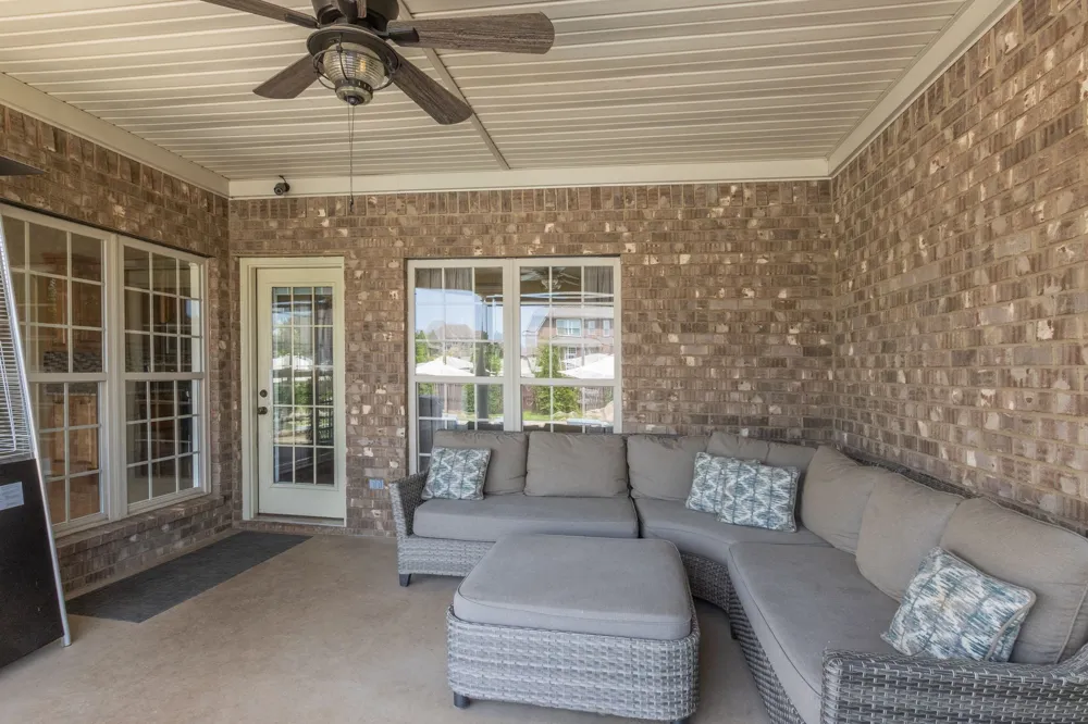 124 Hayfield Ct Lascassas, TN 37085