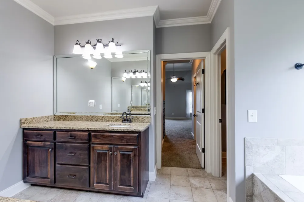 124 Hayfield Ct Lascassas, TN 37085