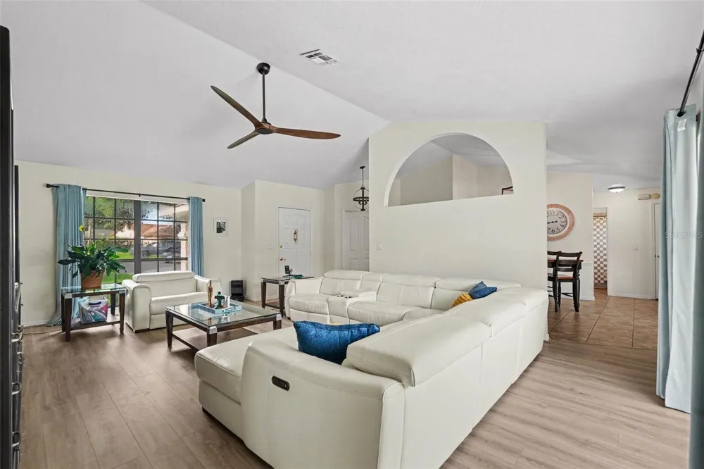 37147 FOXRUN PLACE Zephyrhills, FL 33542