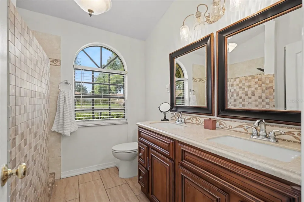 37147 FOXRUN PLACE Zephyrhills, FL 33542