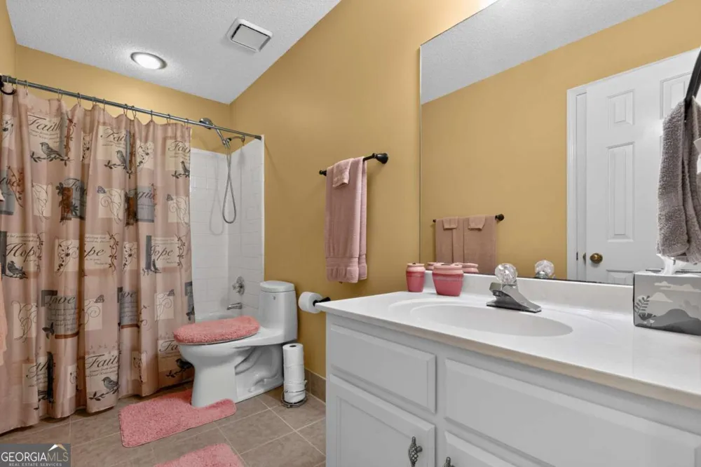 3607 Tree View DR Snellville, GA 30078