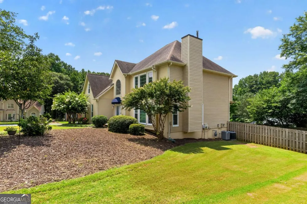 3607 Tree View DR Snellville, GA 30078