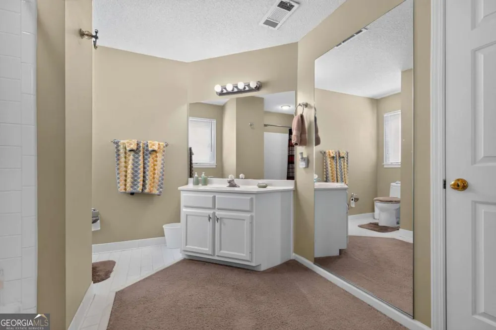 3607 Tree View DR Snellville, GA 30078