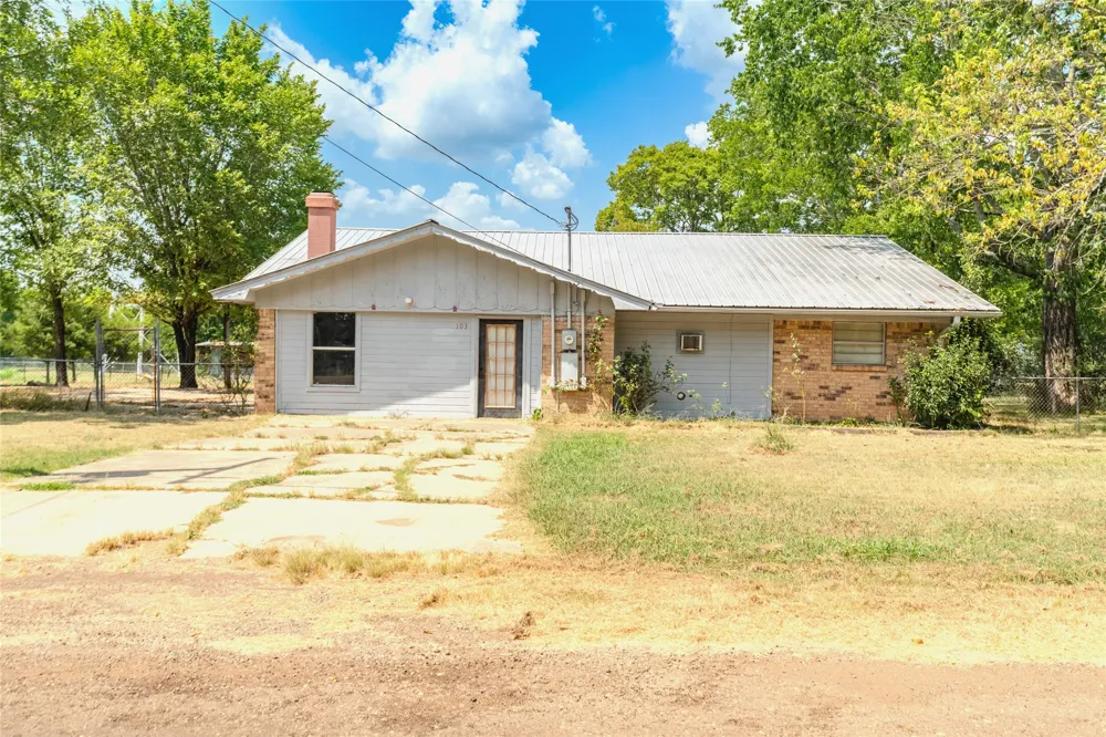 103 W Lide Street Talco, TX 75487