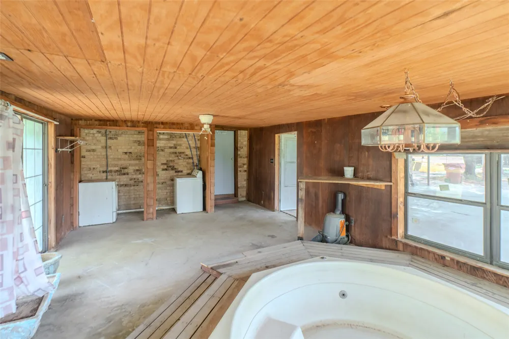 103 W Lide Street Talco, TX 75487