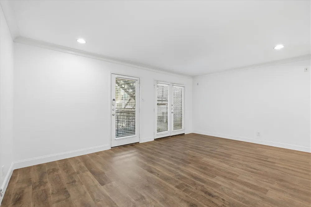 10207 Regal Oaks Drive #109 Dallas, TX 75230