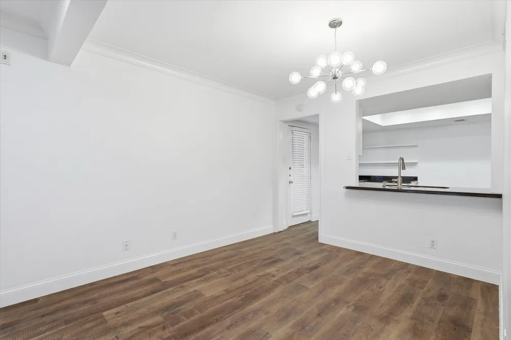 10207 Regal Oaks Drive #109 Dallas, TX 75230