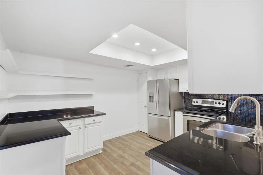 10207 Regal Oaks Drive #109 Dallas, TX 75230