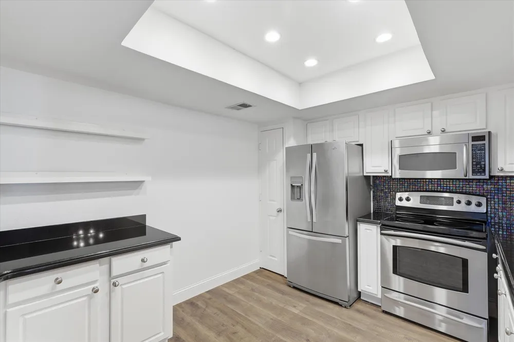 10207 Regal Oaks Drive #109 Dallas, TX 75230