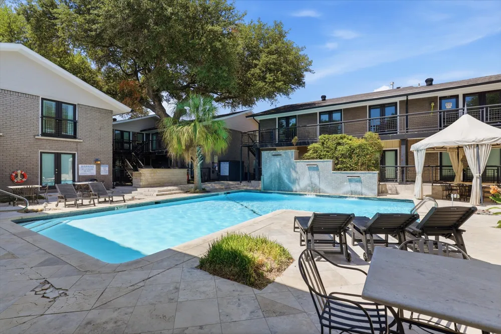 10207 Regal Oaks Drive #109 Dallas, TX 75230