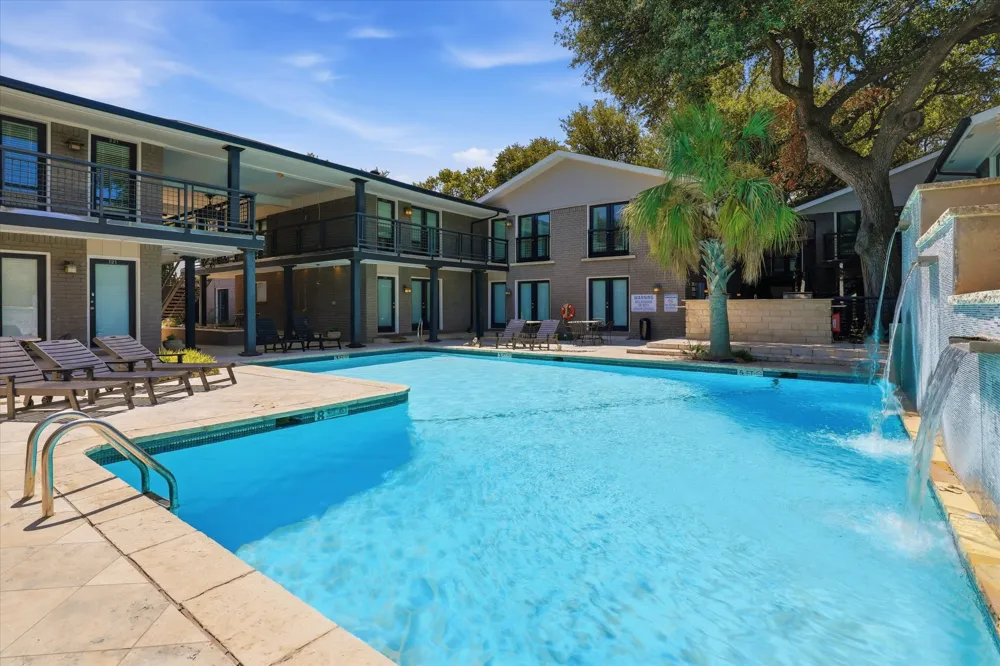 10207 Regal Oaks Drive #109 Dallas, TX 75230
