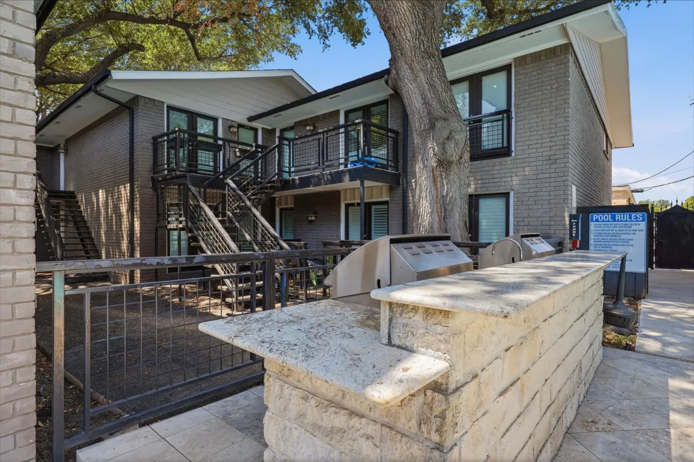 10207 Regal Oaks Drive #109 Dallas, TX 75230