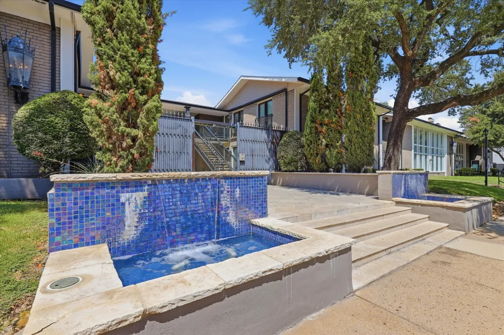 10207 Regal Oaks Drive #109 Dallas, TX 75230