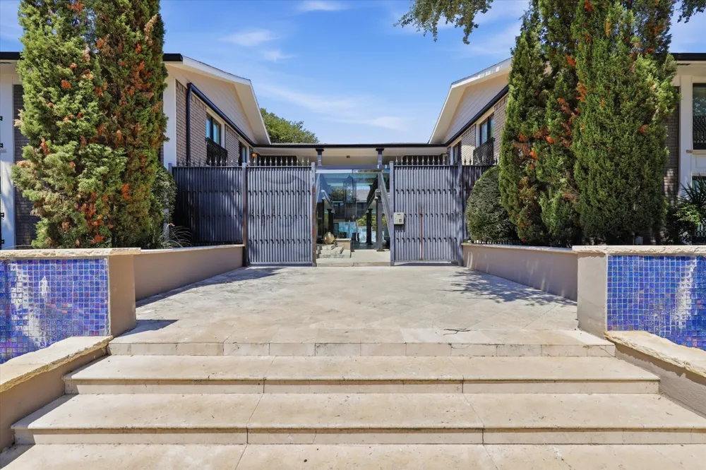 10207 Regal Oaks Drive #109 Dallas, TX 75230