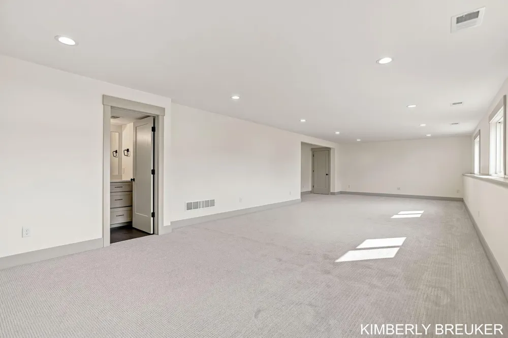 6286 Roman Road Allendale, MI 49401