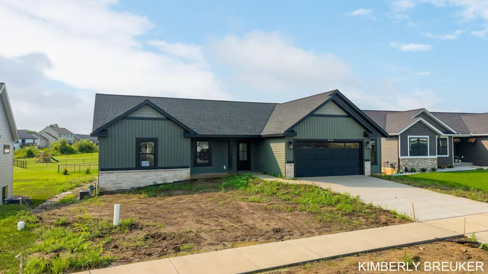 6286 Roman Road Allendale, MI 49401
