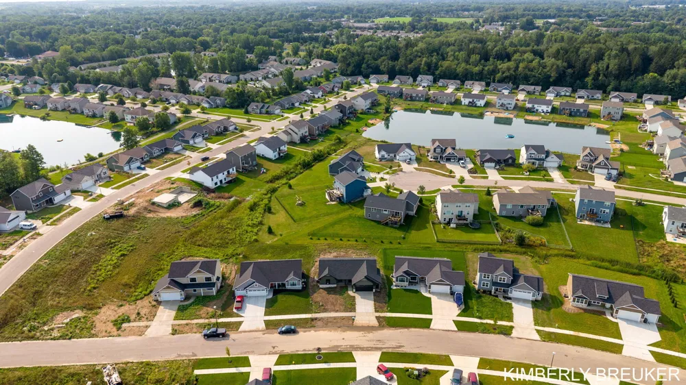 6286 Roman Road Allendale, MI 49401
