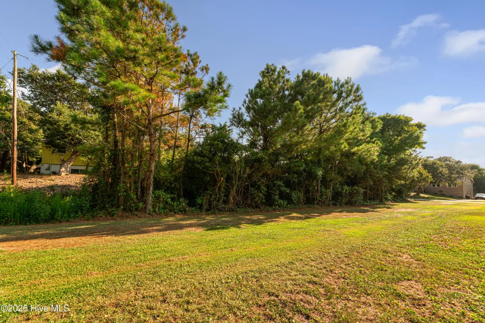104 Juniper Road Pine Knoll Shores, NC 28512