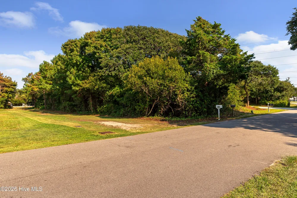 104 Juniper Road Pine Knoll Shores, NC 28512