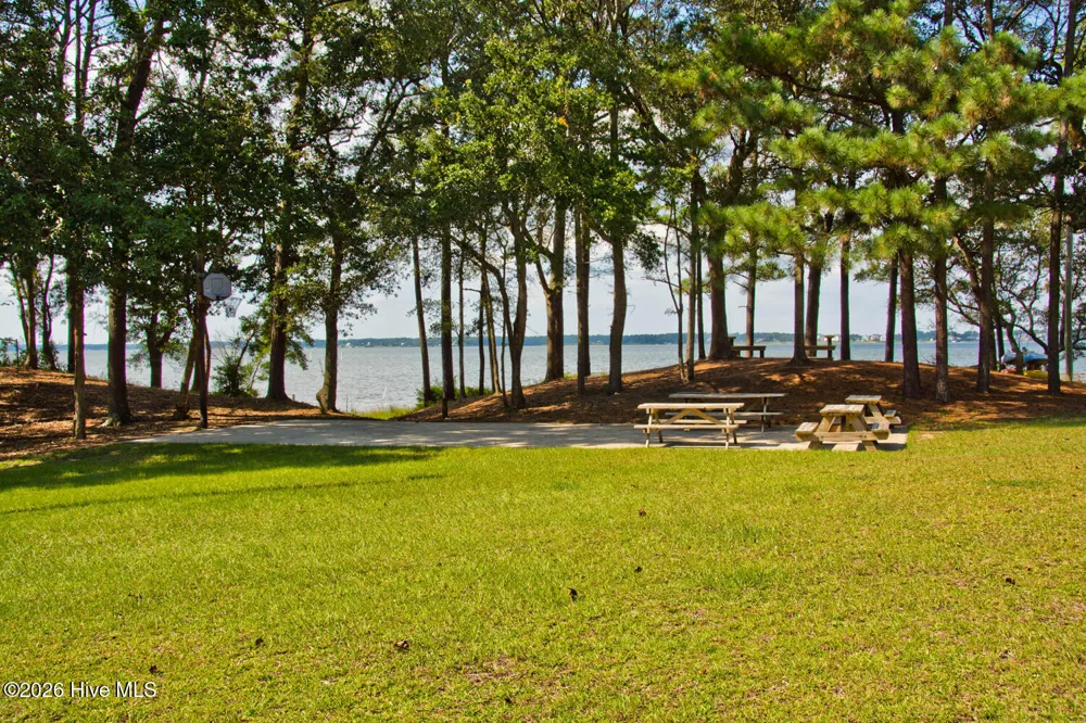 104 Juniper Road Pine Knoll Shores, NC 28512