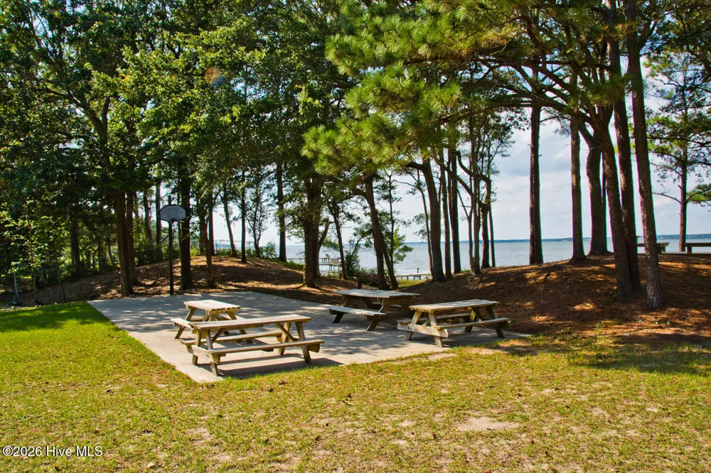 104 Juniper Road Pine Knoll Shores, NC 28512