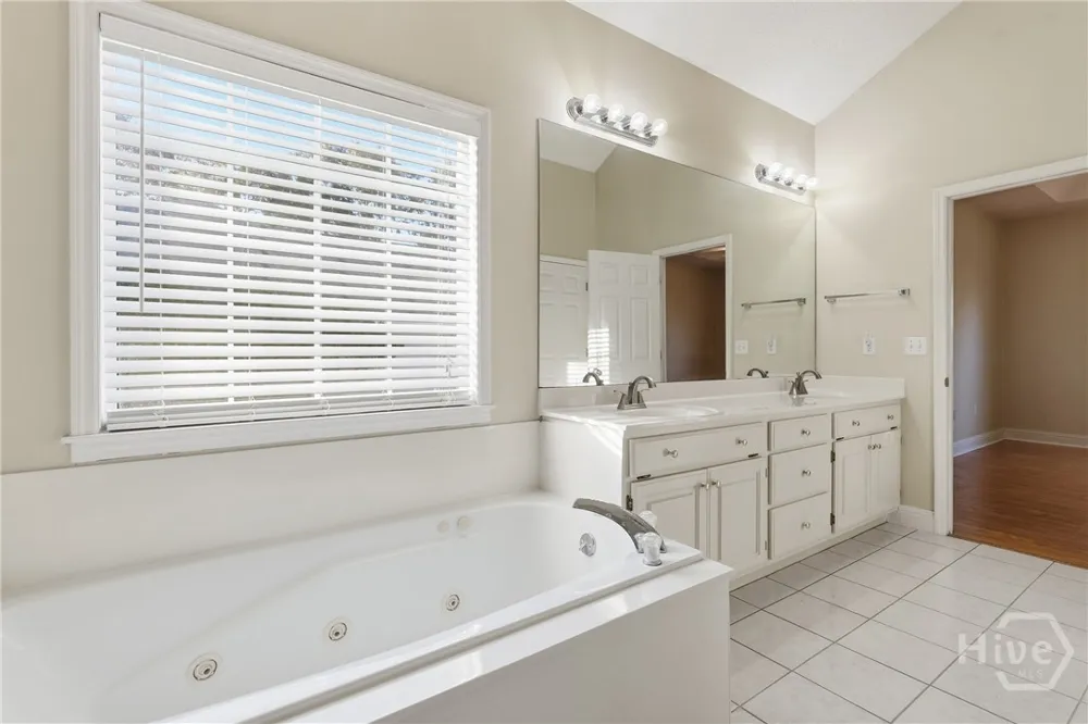 38 Westhampton Drive Ellabell, GA 31308