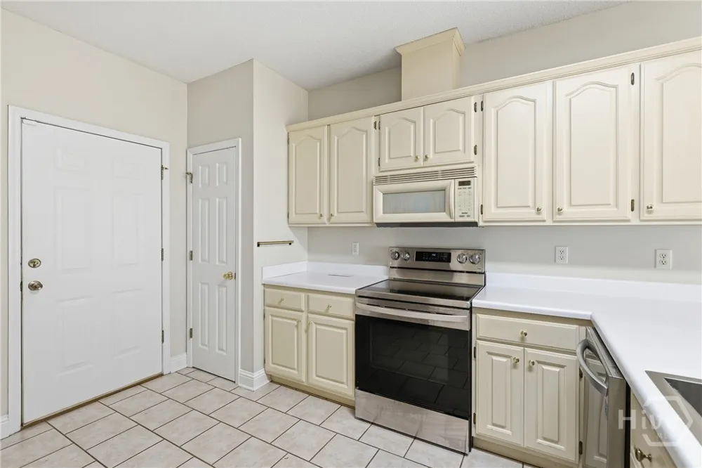 38 Westhampton Drive Ellabell, GA 31308