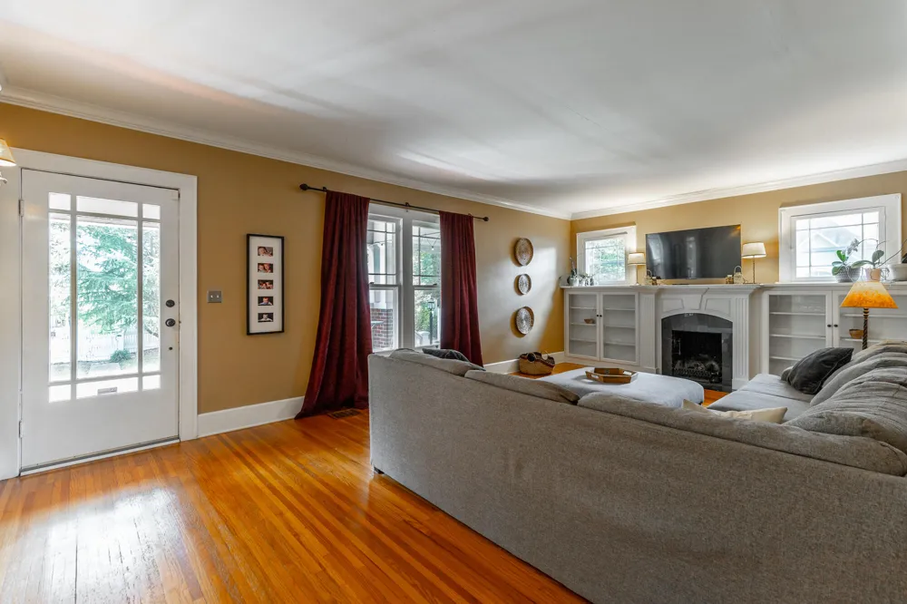 1125 S Crest Road Rossville, GA 30741