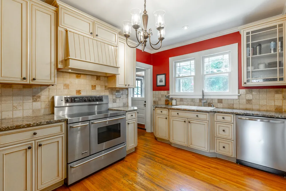 1125 S Crest Road Rossville, GA 30741