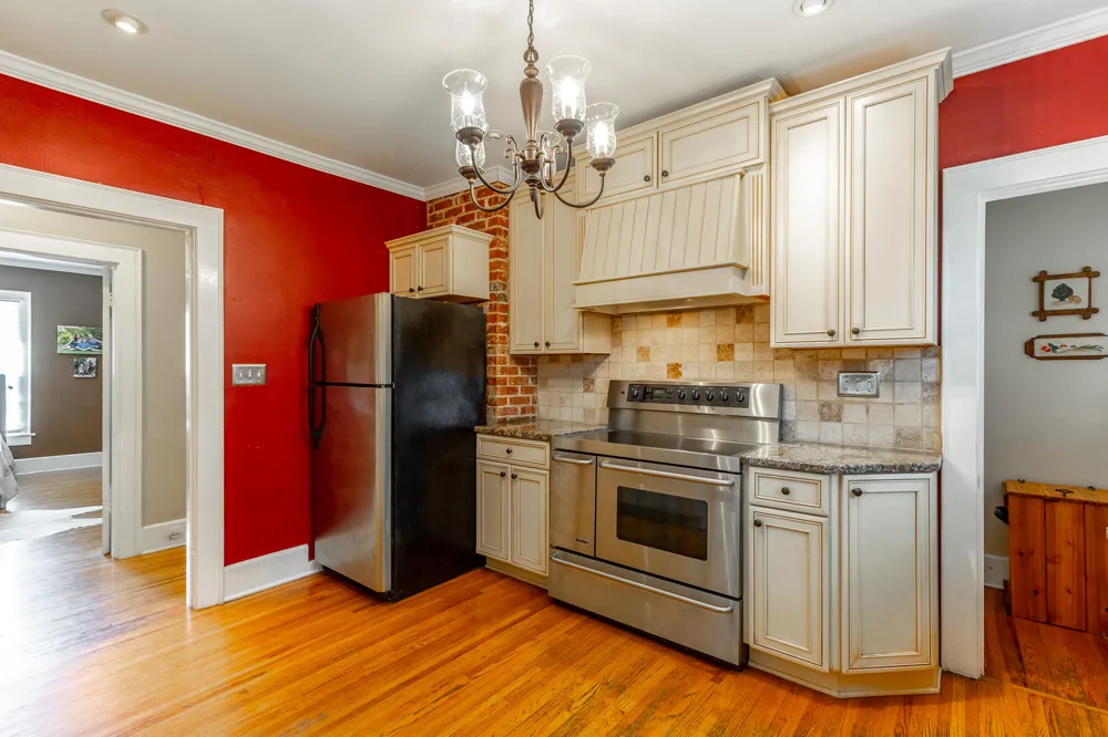 1125 S Crest Road Rossville, GA 30741