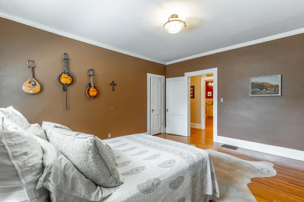 1125 S Crest Road Rossville, GA 30741
