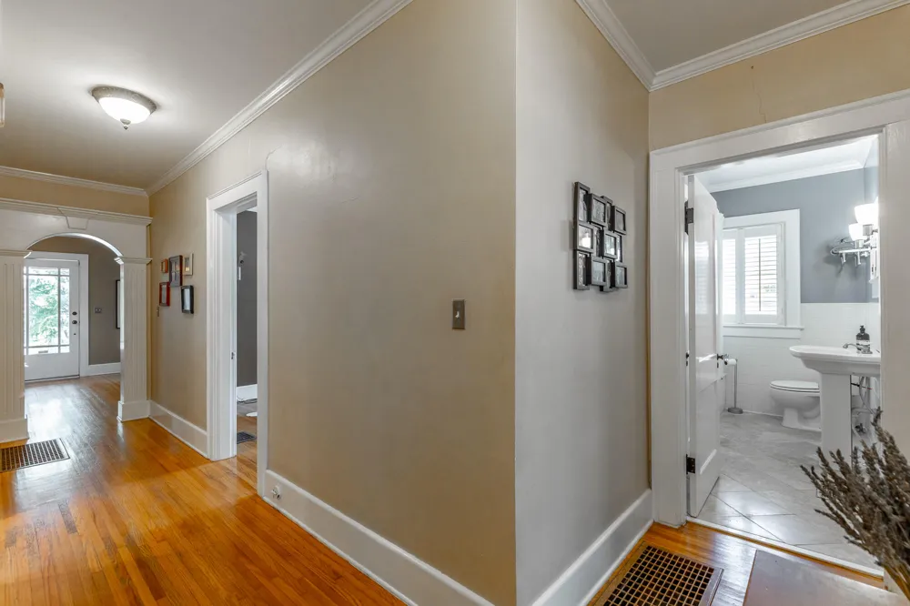 1125 S Crest Road Rossville, GA 30741