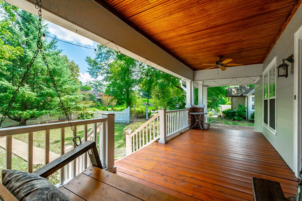 1125 S Crest Road Rossville, GA 30741