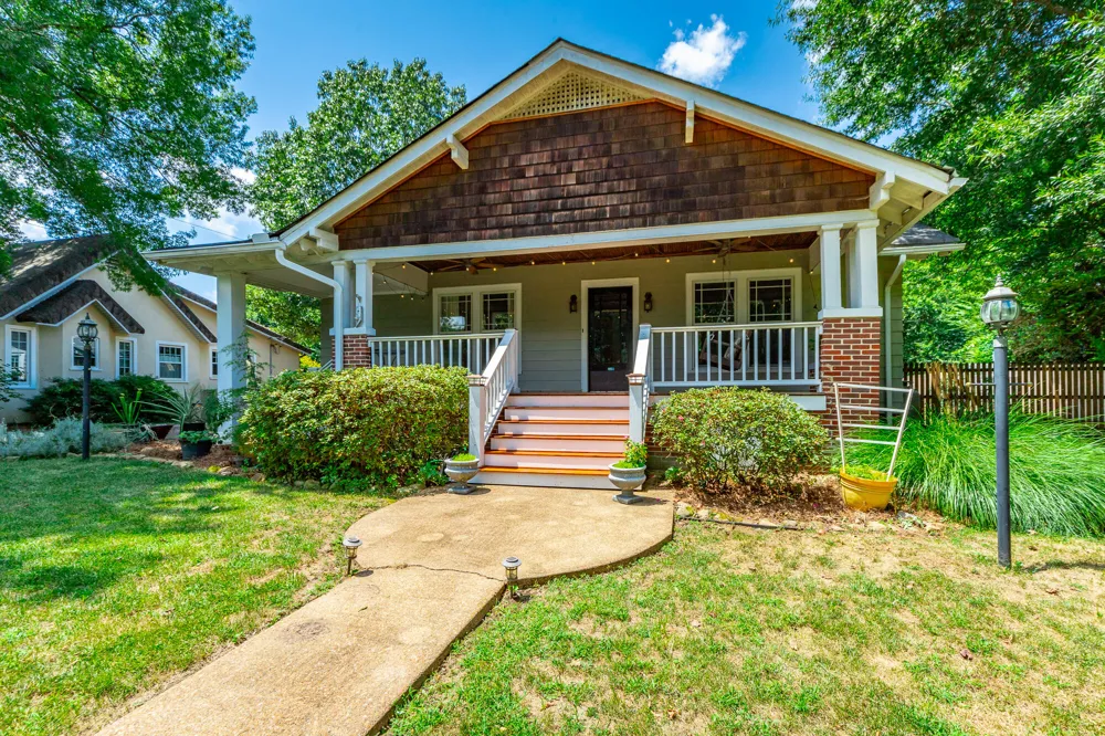 1125 S Crest Road Rossville, GA 30741