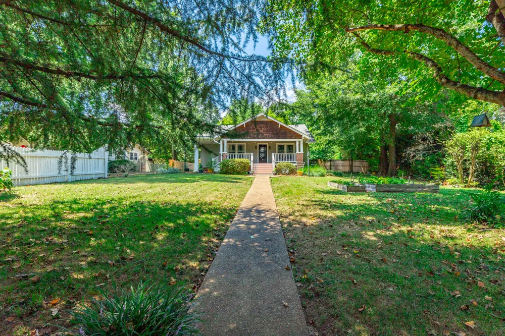 1125 S Crest Road Rossville, GA 30741