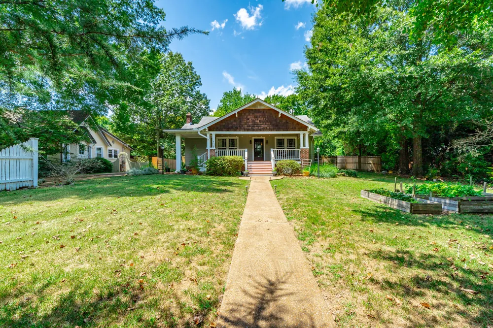 1125 S Crest Road Rossville, GA 30741