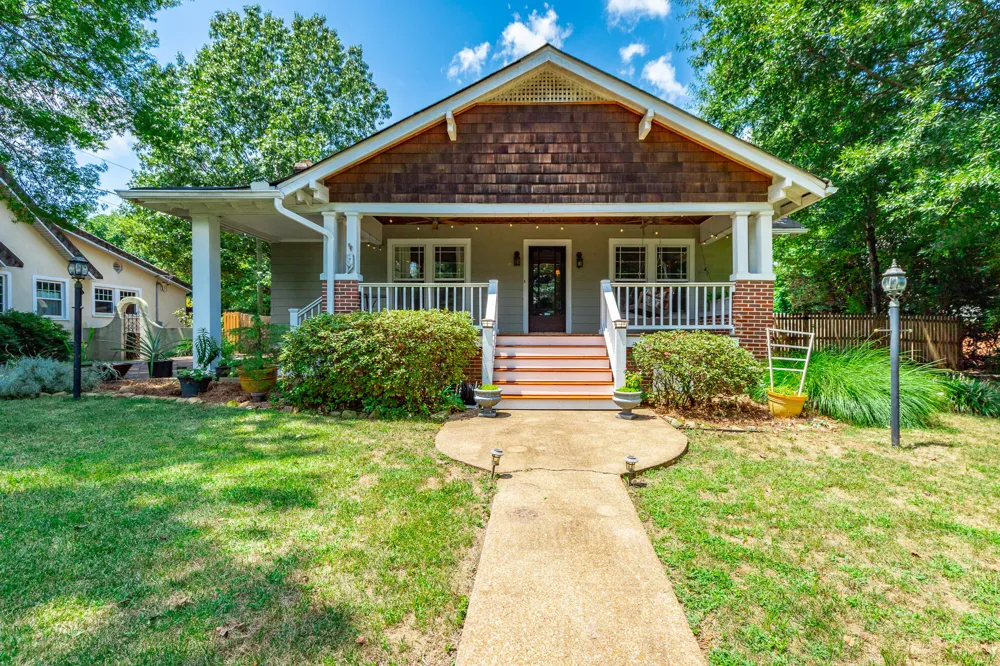 1125 S Crest Road Rossville, GA 30741