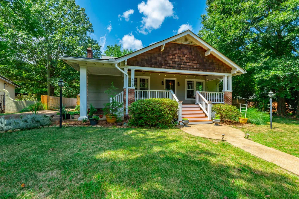 1125 S Crest Road Rossville, GA 30741