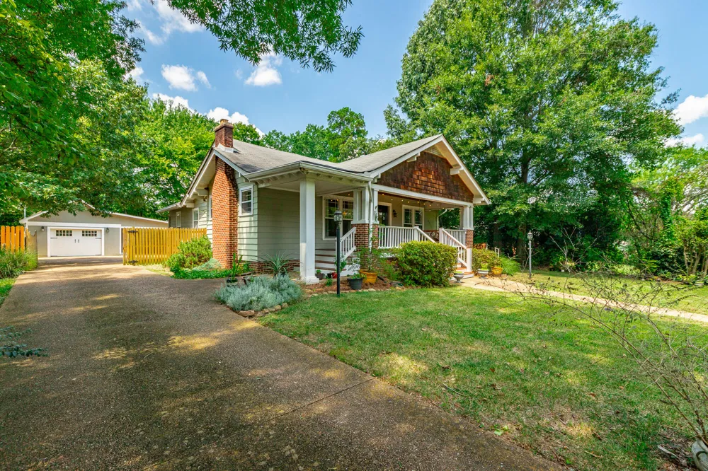 1125 S Crest Road Rossville, GA 30741