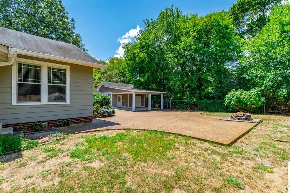 1125 S Crest Road Rossville, GA 30741