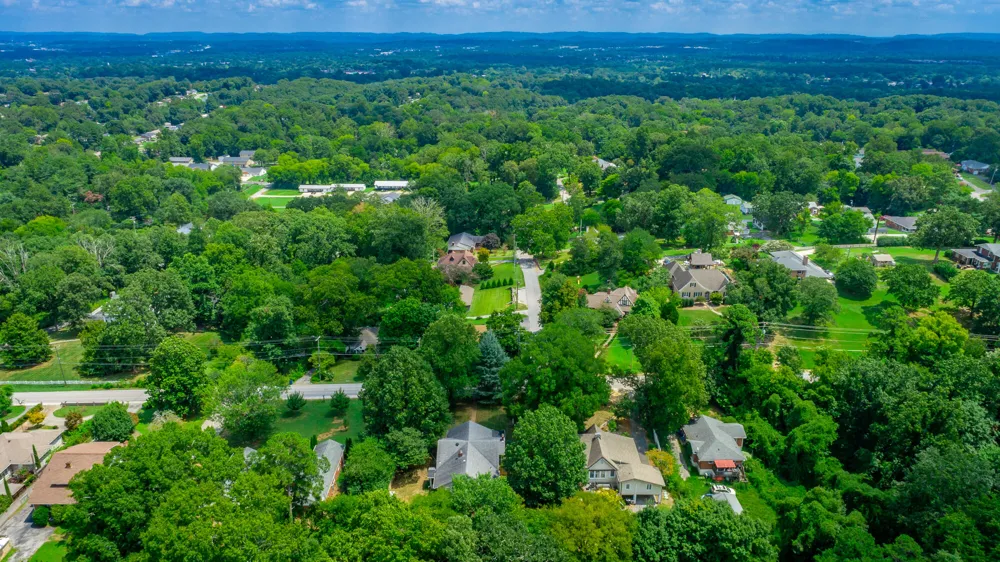1125 S Crest Road Rossville, GA 30741