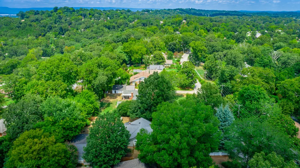 1125 S Crest Road Rossville, GA 30741
