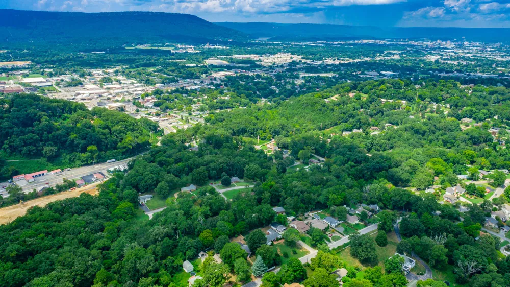 1125 S Crest Road Rossville, GA 30741