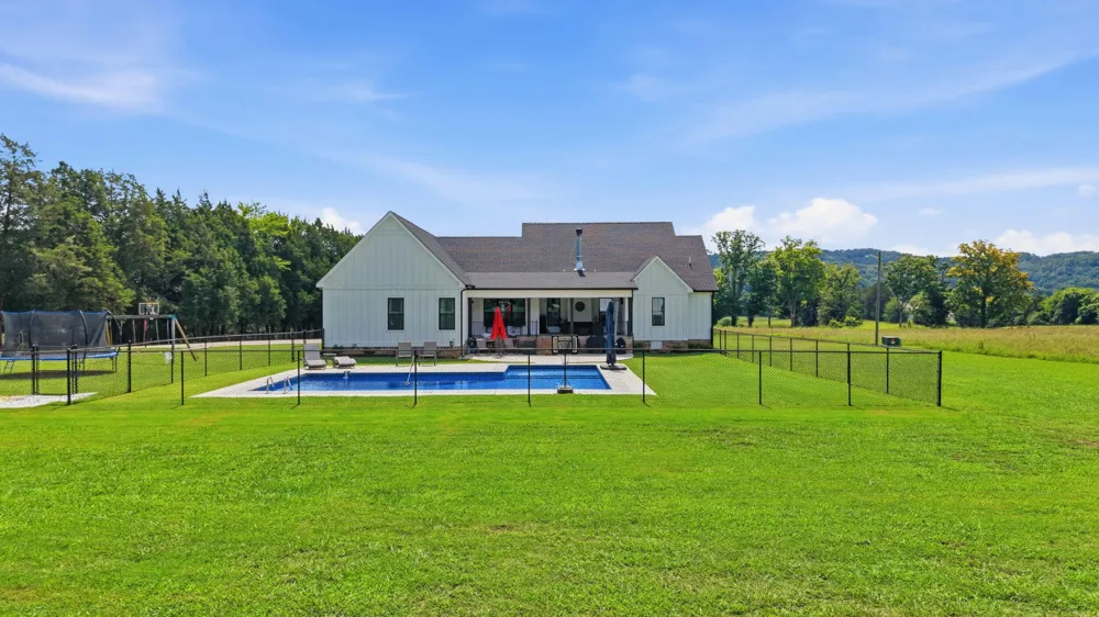 6979 Mouse Creek Road NW Cleveland, TN 37312