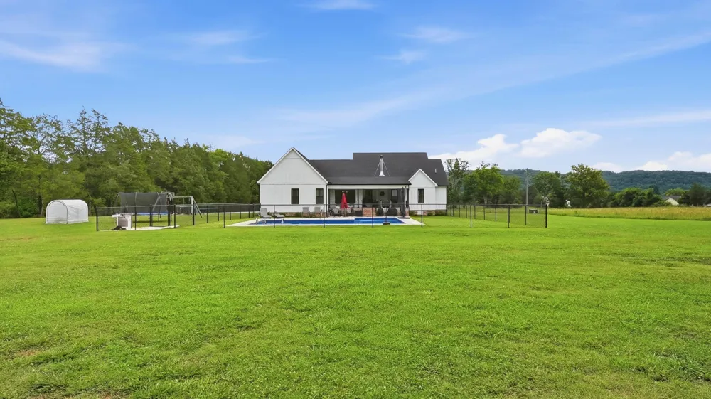 6979 Mouse Creek Road NW Cleveland, TN 37312