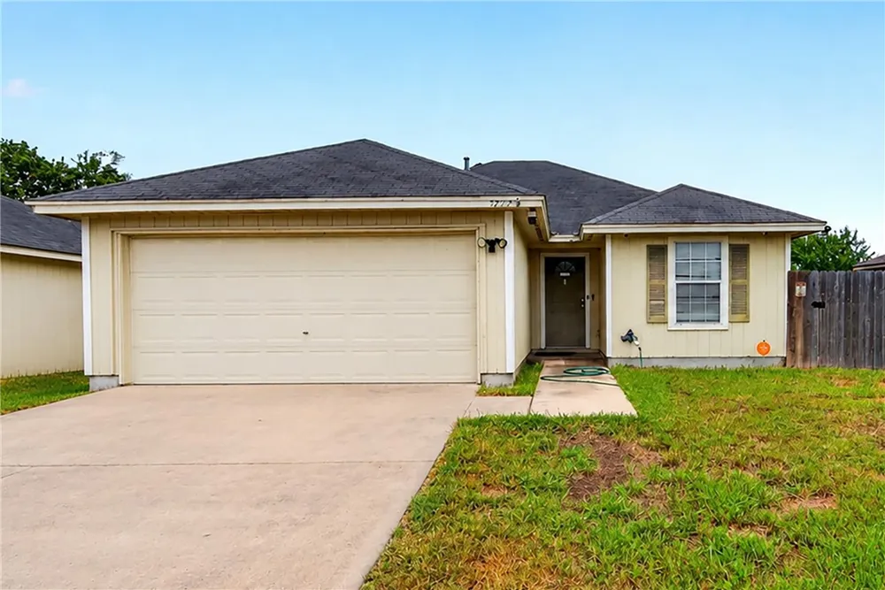 5742 Skylark Drive Corpus Christi, TX 78408