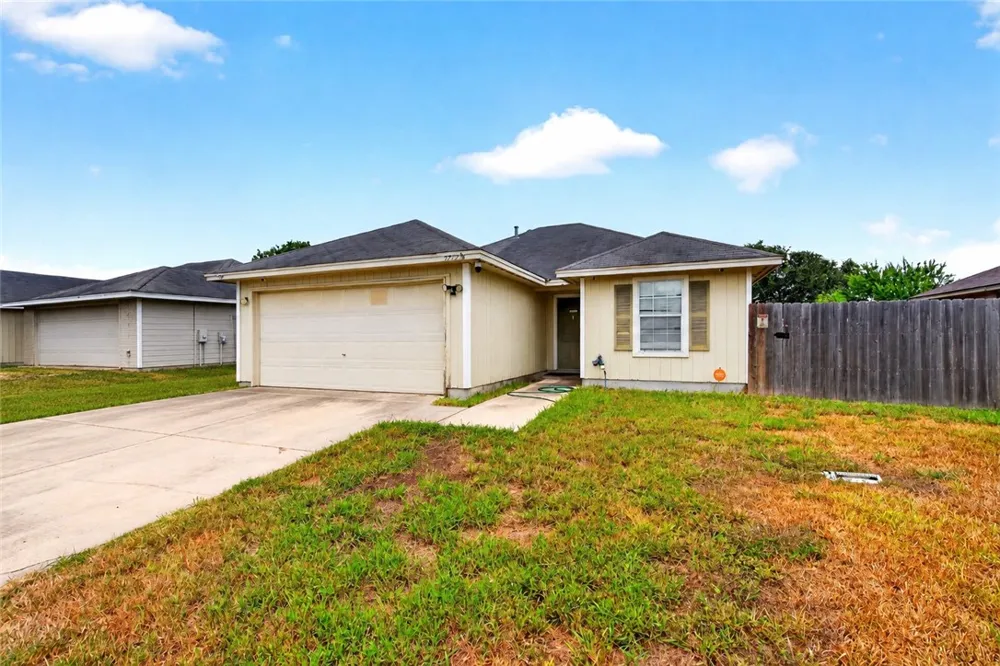 5742 Skylark Drive Corpus Christi, TX 78408