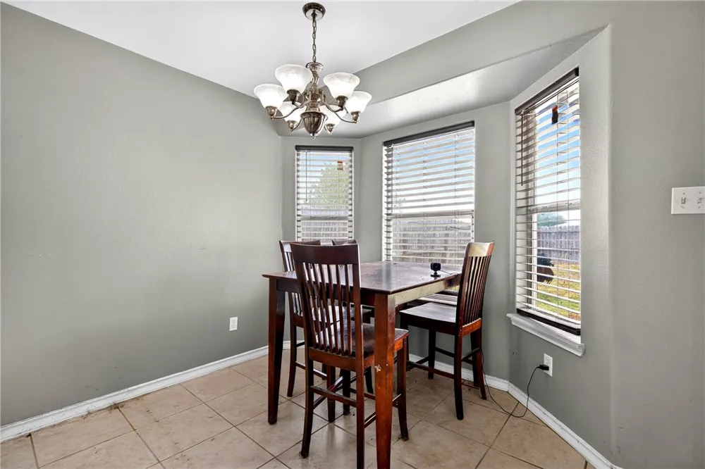 5742 Skylark Drive Corpus Christi, TX 78408