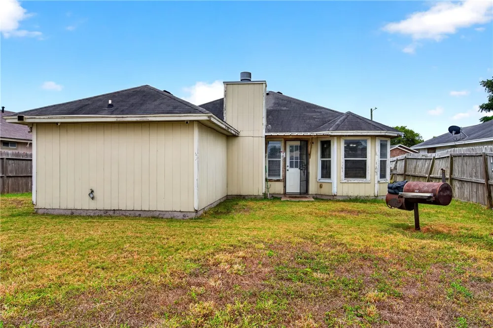 5742 Skylark Drive Corpus Christi, TX 78408