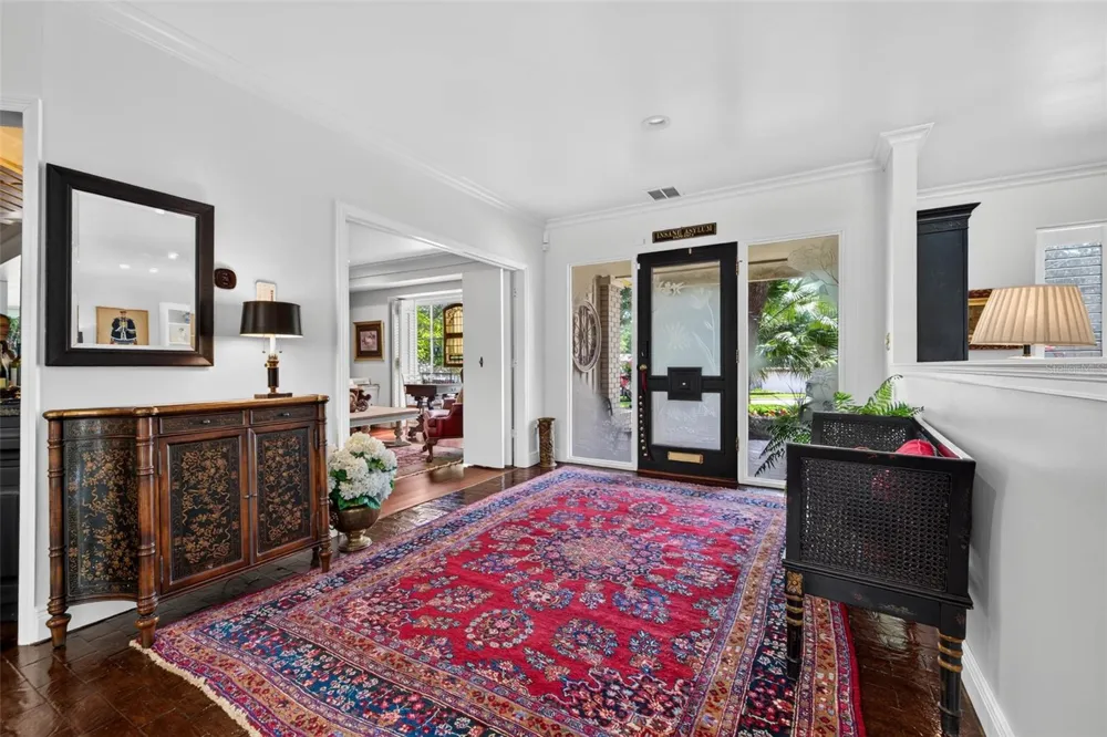 602 S RIVERHILLS DRIVE Temple Terrace, FL 33617